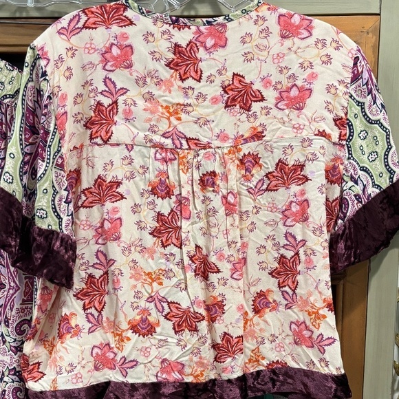 Clara Velvet-Trimmed Top and Pant Set, Size Medium - Picture 10 of 12